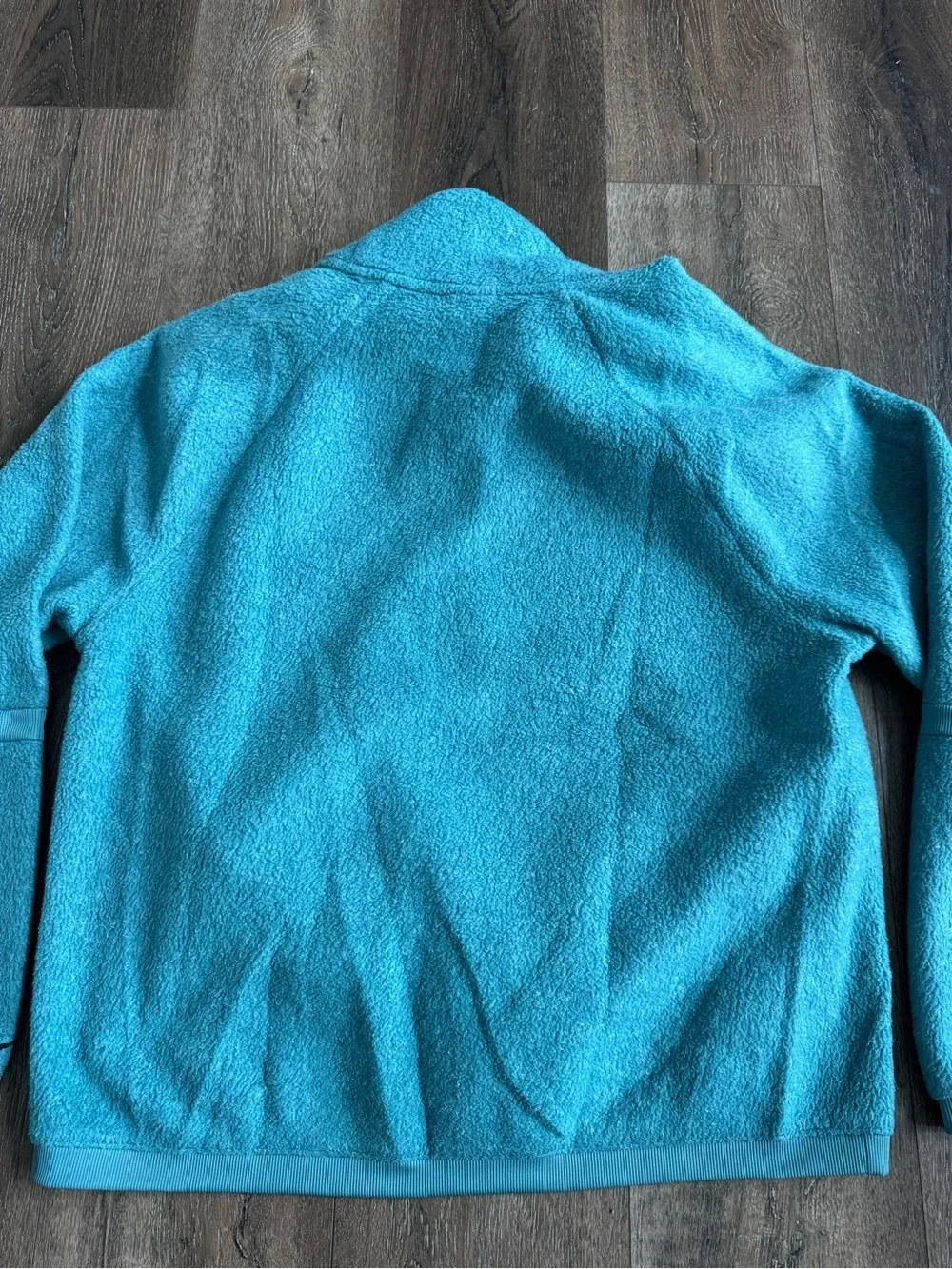 Nike Teal Plush Turtleneck Pullover Women’s Size Medium